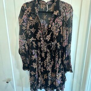 Free People Long Sleeve Floral Print Dress- Black
